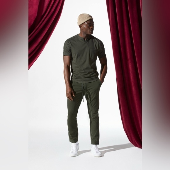 Good Man Brand Revolve Pro Flex Jet Set Jogger Pants in Navy Blue - Picture 8 of 13